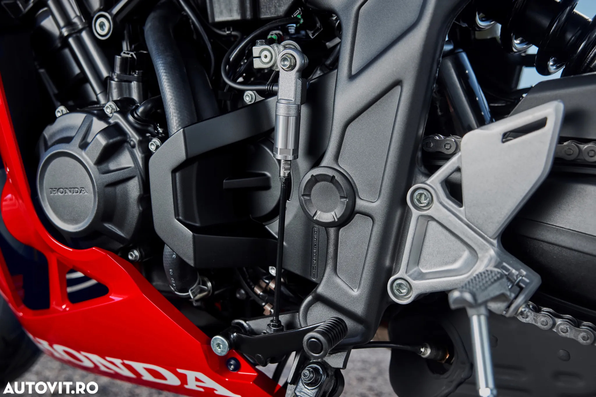 Honda CBR 650R - 8
