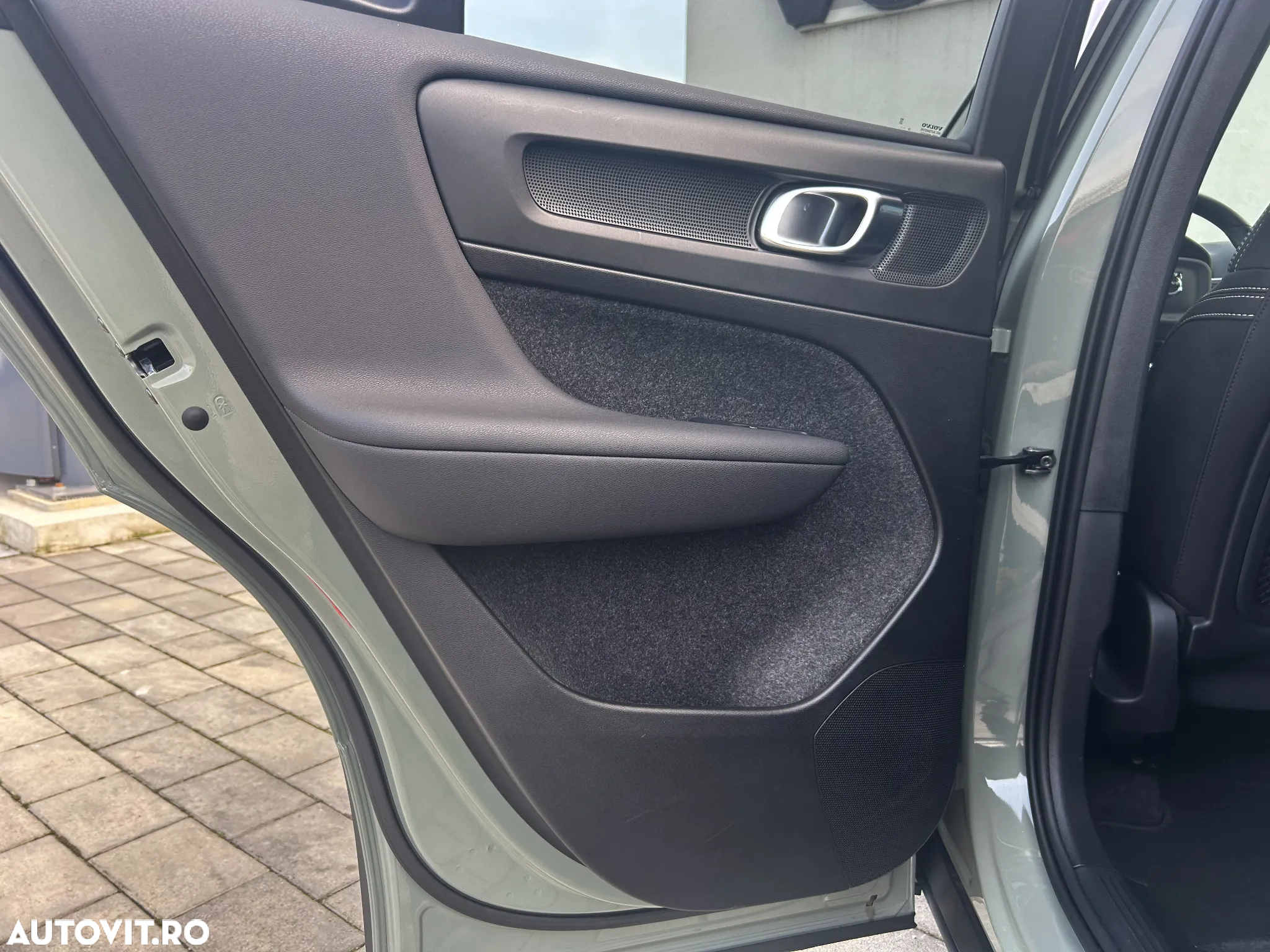 Volvo XC 40 Recharge Twin Motor AWD Ultimate - 17