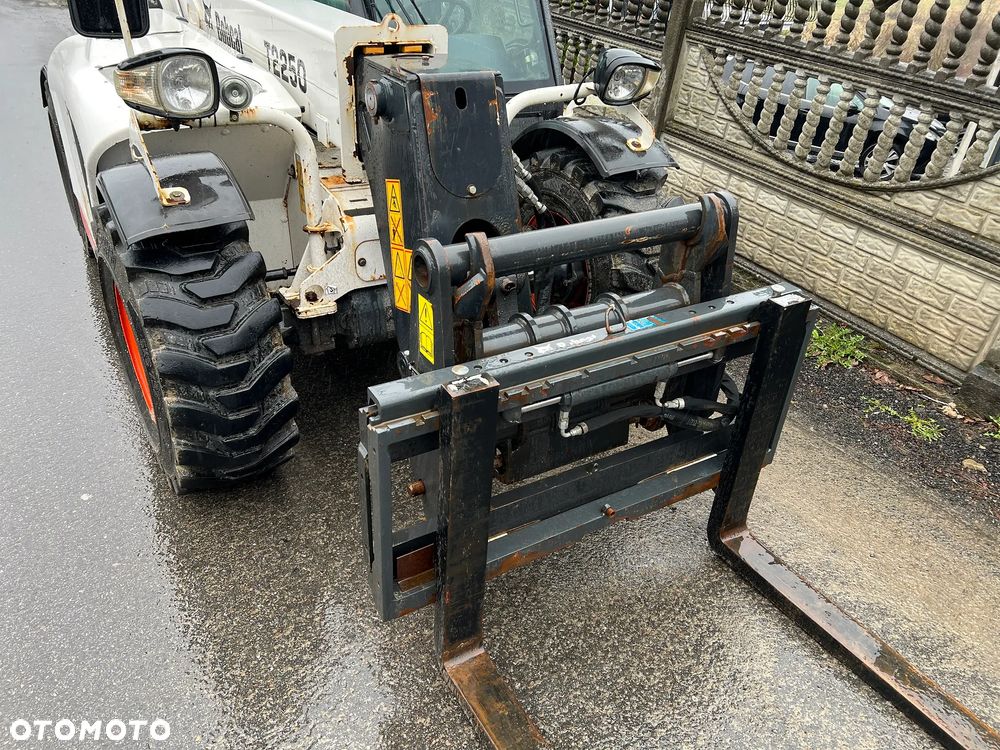 Bobcat T2250 | Ładowarka Teleskopowa | BOBCAT T 2250 | Udźwig 2200 kG | 5 Metrów | Nowe Opony | w Oryginale | Stan IDEALNY | Miniładowarka | 6 Metrów | - 18