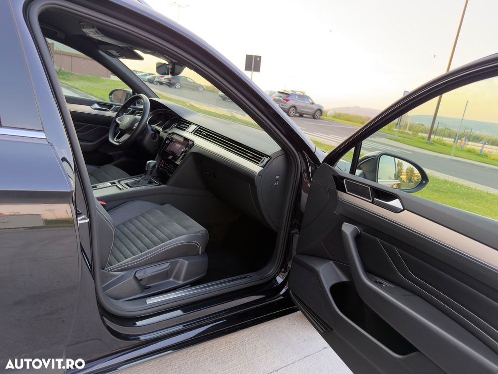 Volkswagen Passat 2.0 TDI SCR DSG Elegance - 23