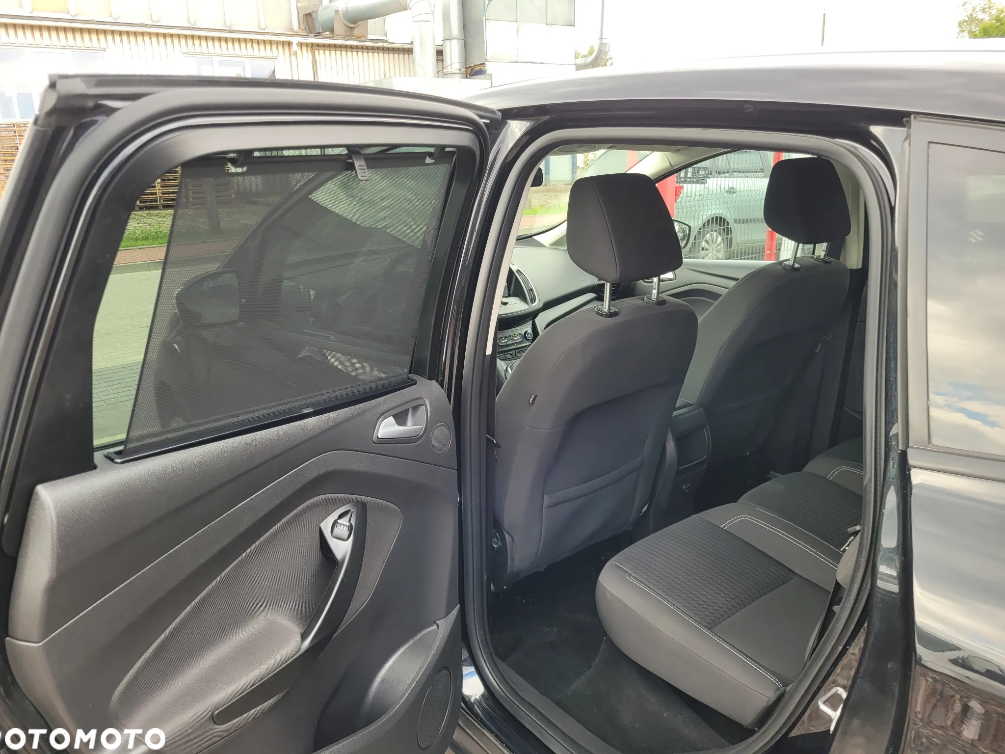 Ford C-MAX - 12