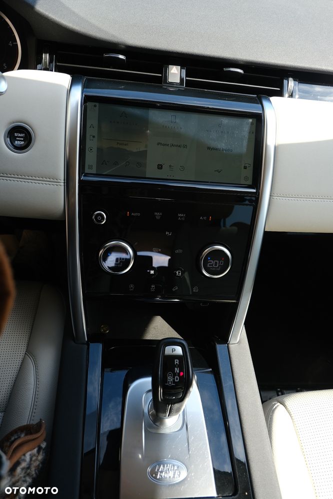 Land Rover Discovery Sport - 12