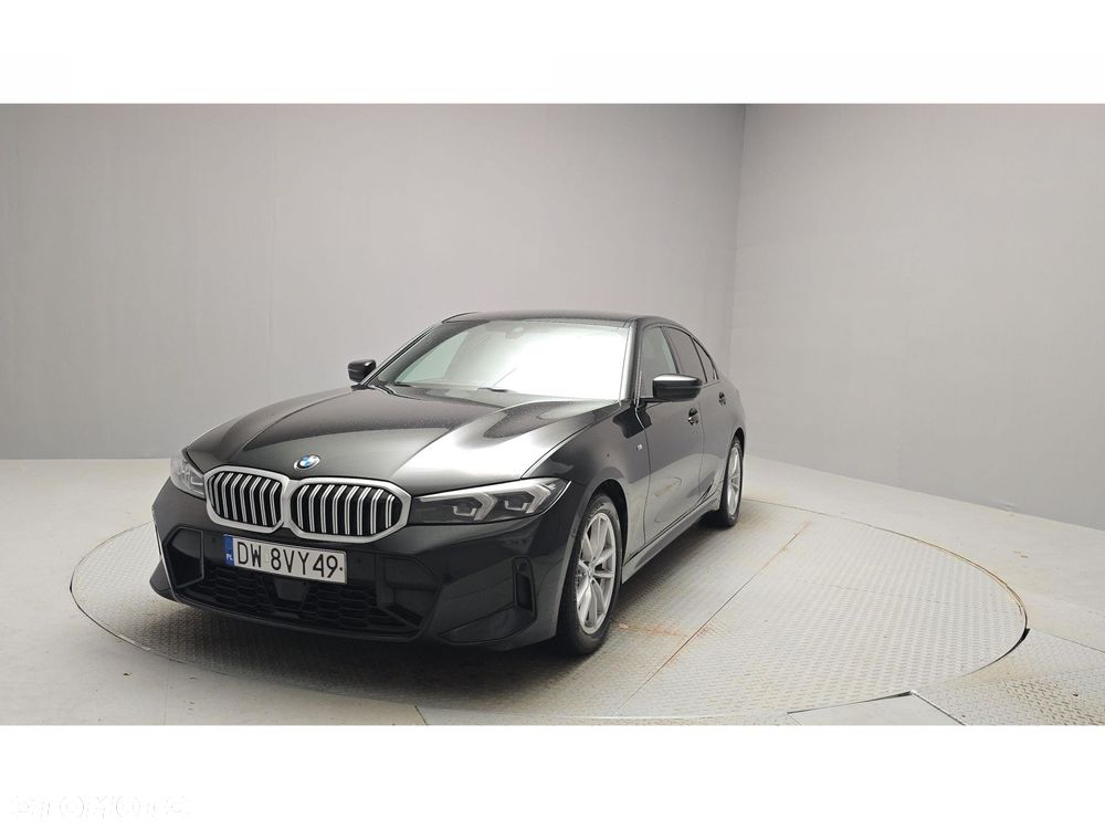 BMW Seria 3 320d xDrive mHEV M Sport - 8