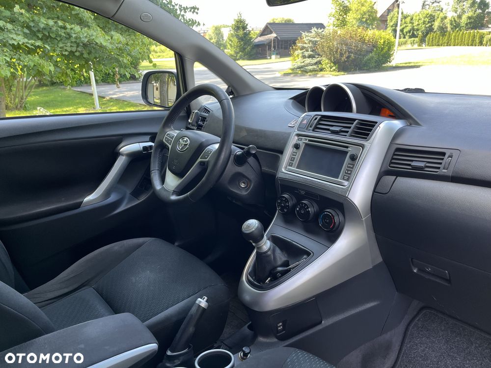 Toyota Verso - 8