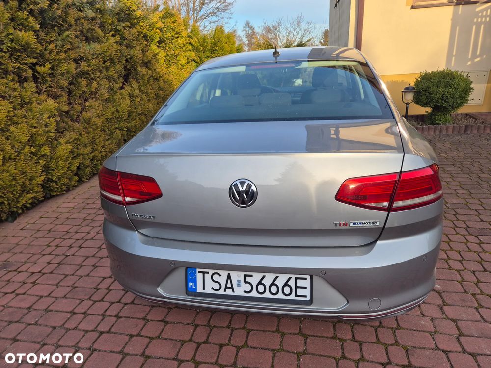 Volkswagen Passat 1.6 TDI BMT Trendline - 4