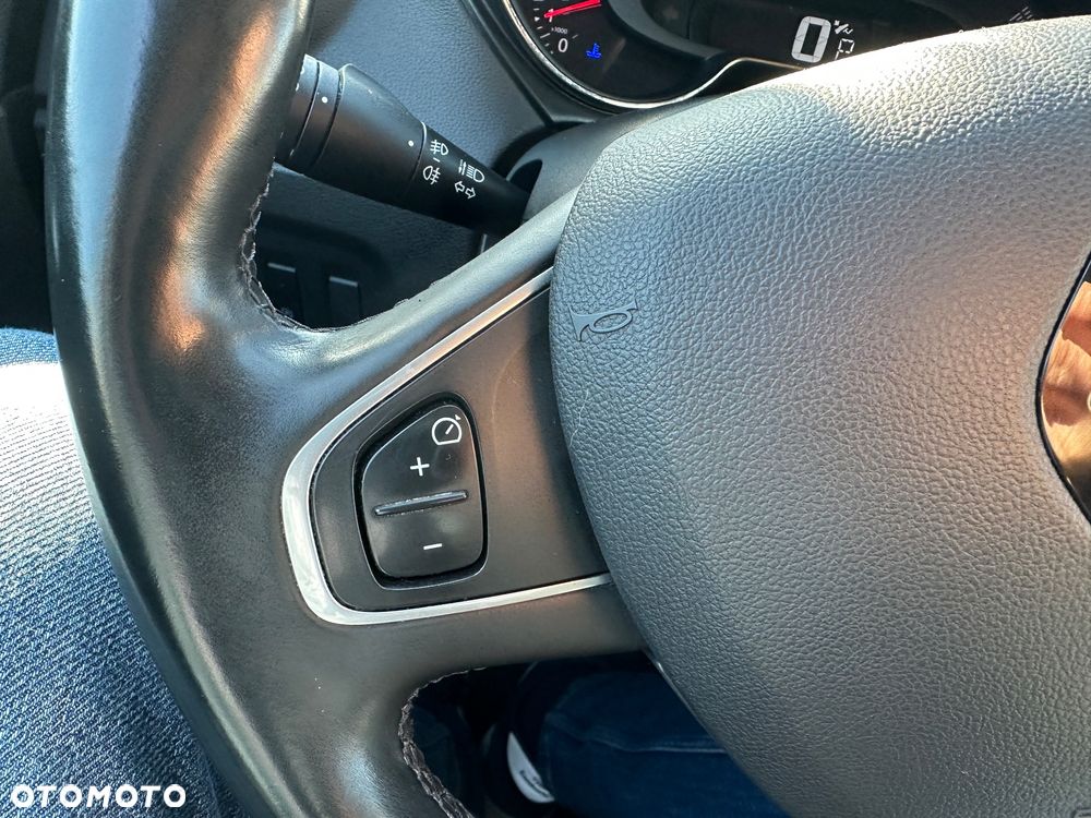 Renault Captur 1.2 Energy TCe Night&Day EDC - 27