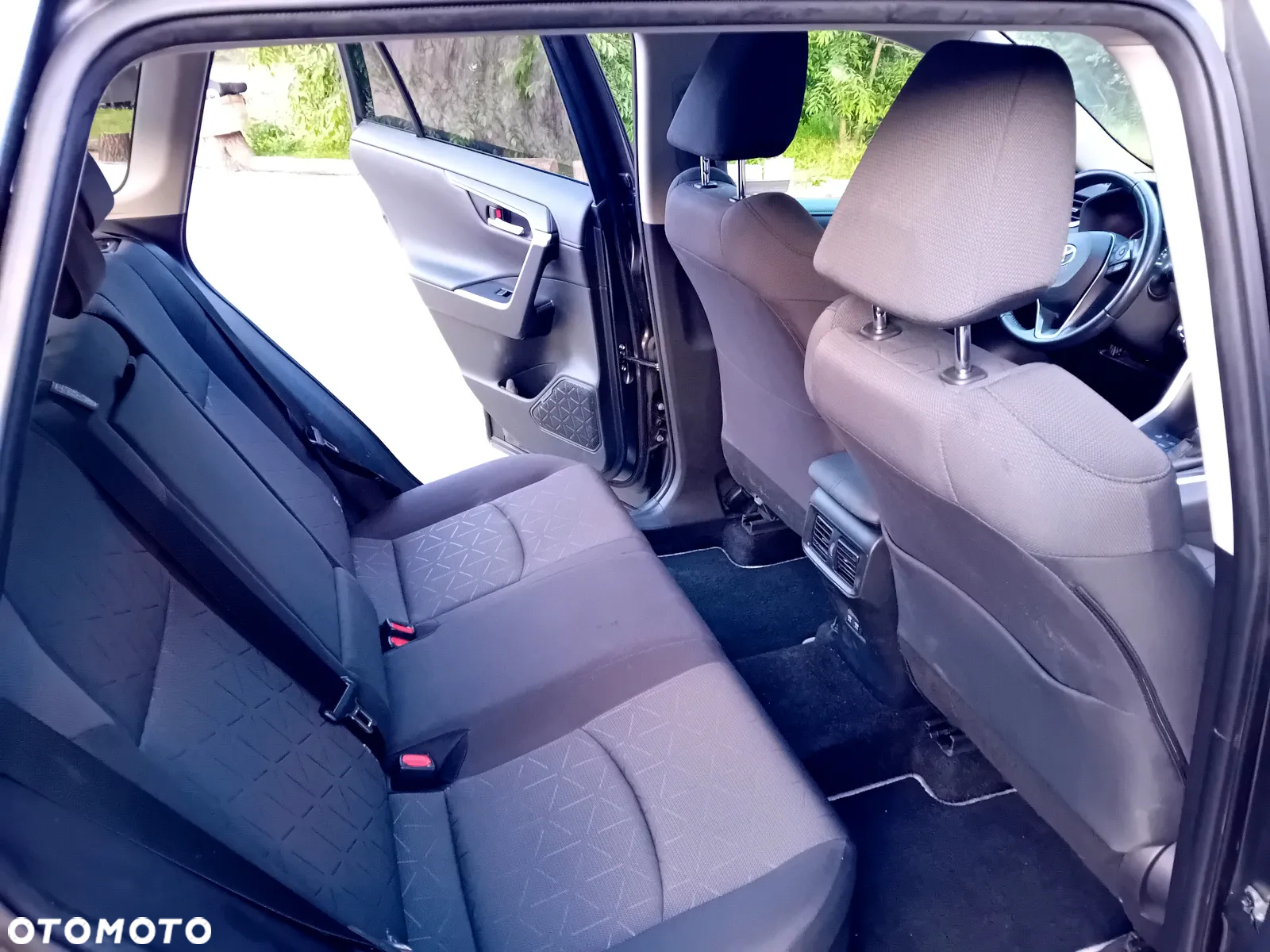 Toyota RAV4 2.5 Hybrid Comfort 4x2 - 23