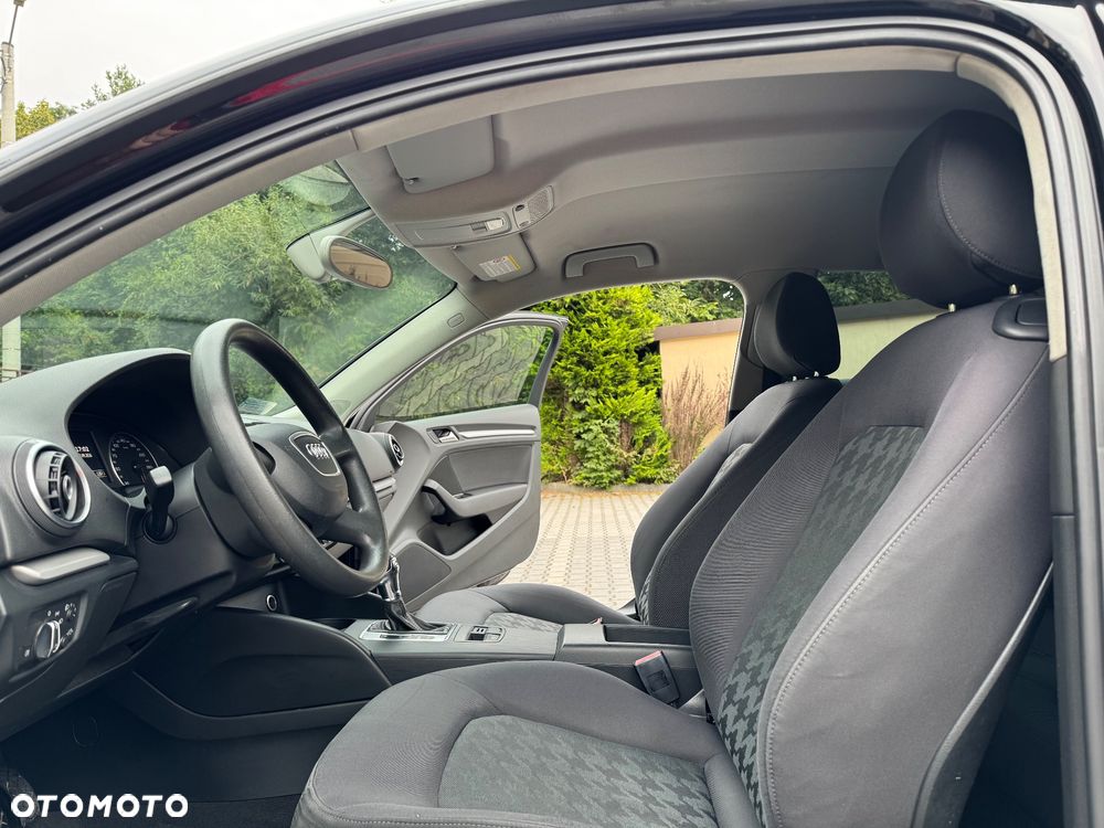 Audi A3 3-drzwiowe 2.0 TDI S tronic Attraction - 10