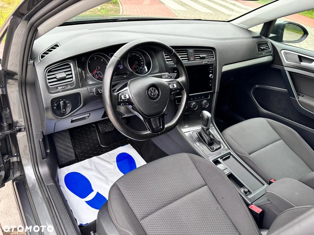 Volkswagen Golf 1.6 BlueTDI DSG Trendline - 26