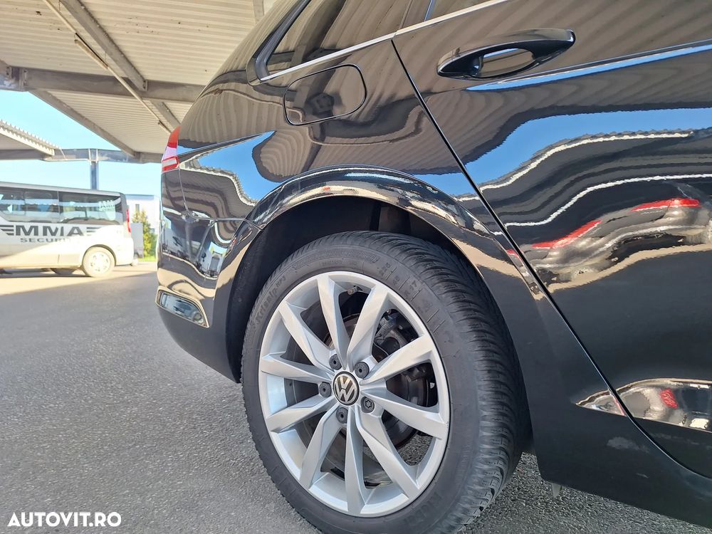 Volkswagen Golf 1.6 TDI DPF BMT Highline - 30