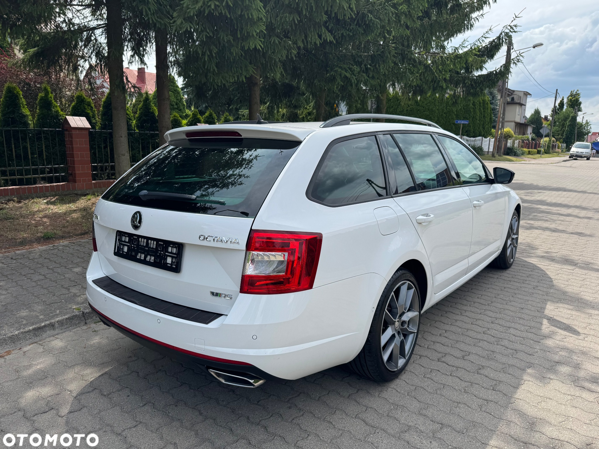 Skoda Octavia 2.0 TDI (Green tec) DSG RS - 4
