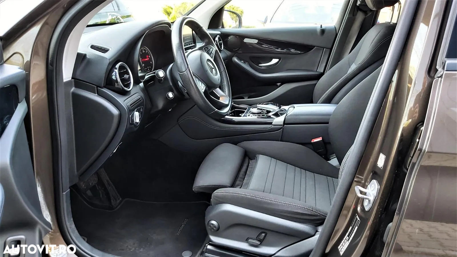 Mercedes-Benz GLC 220 d 4MATIC - 8