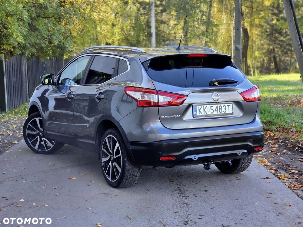 Nissan Qashqai 1.6 dCi TEKNA+ - 4