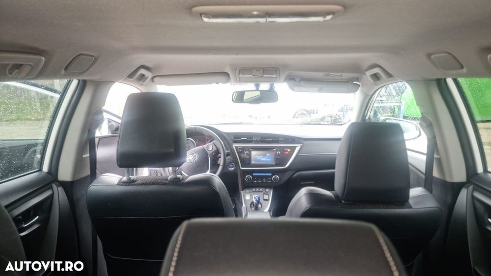 Toyota Auris 1.8 L VVT-i TS Hybrid Sol+ - 10
