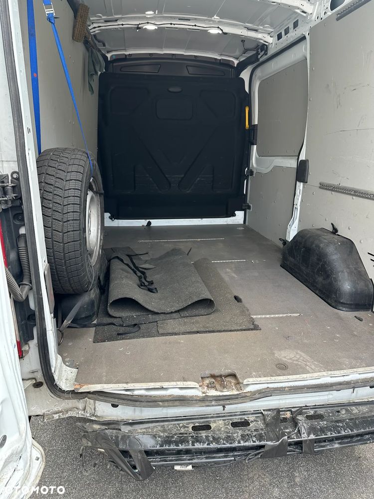 Ford Transit - 10