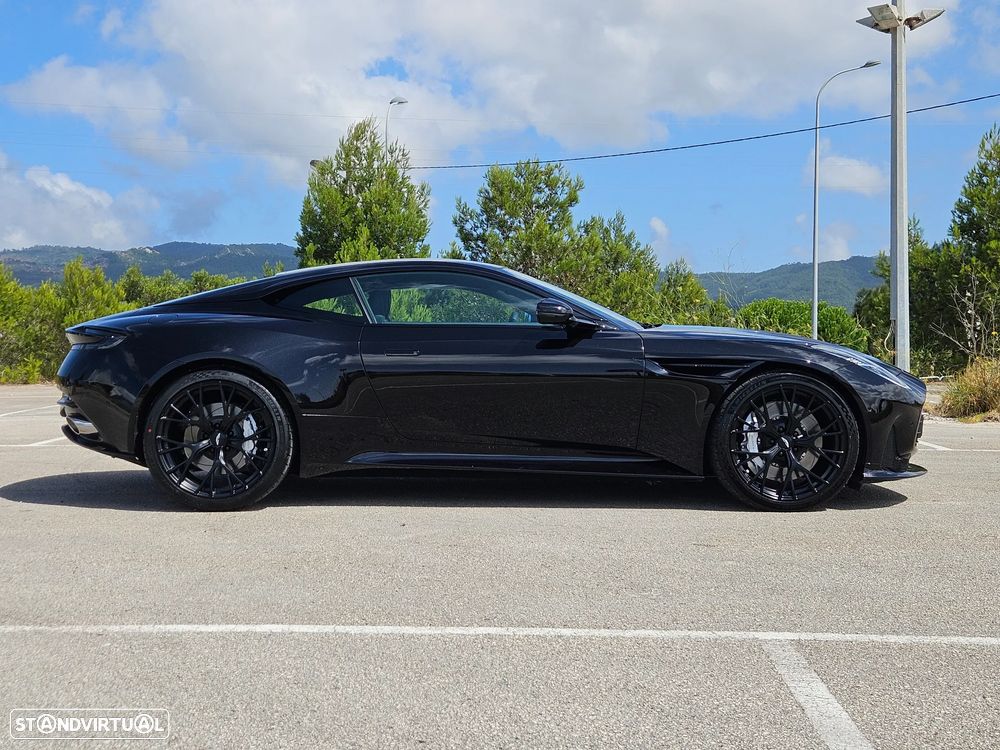 Aston Martin DB12 Coupé V8 - 7