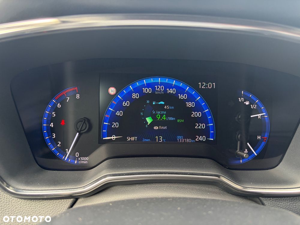 Toyota Corolla - 24