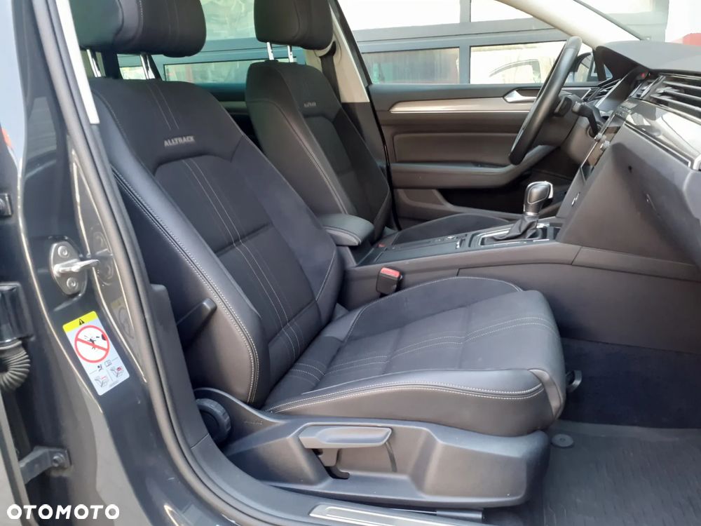 Volkswagen Passat Alltrack - 32