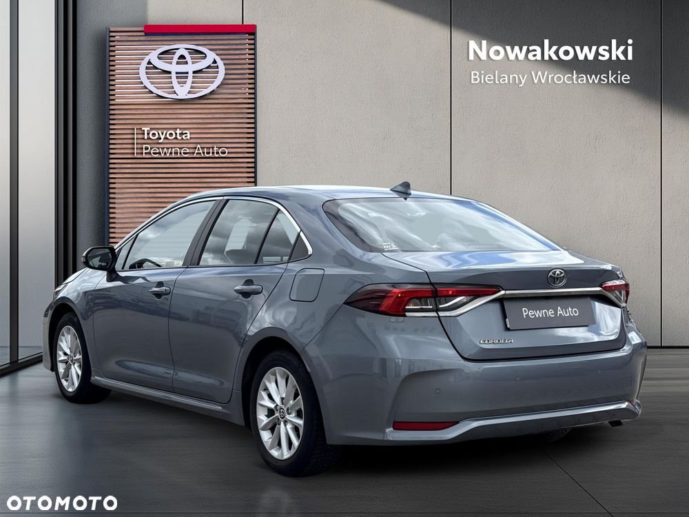 Toyota Corolla - 2