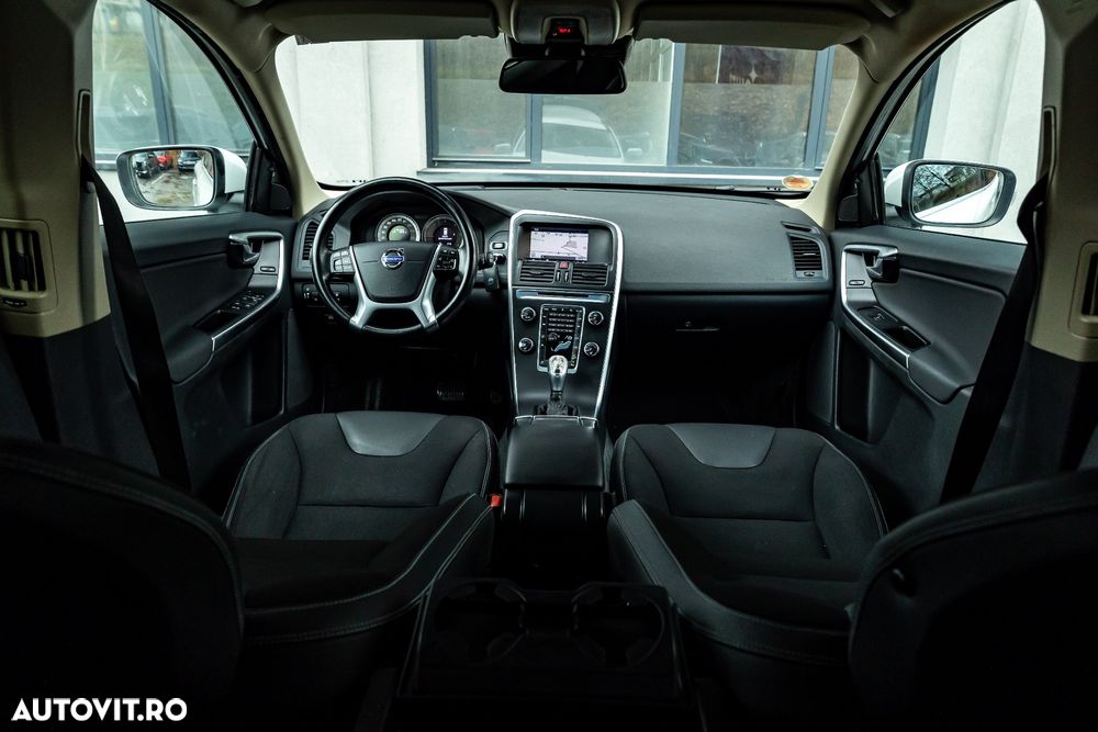 Volvo XC 60 D4 AWD Geartronic Summum - 5