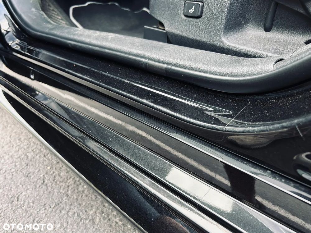 Toyota Corolla 2.0 Hybrid Executive - 37