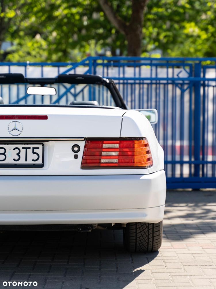 Mercedes-Benz SL - 24