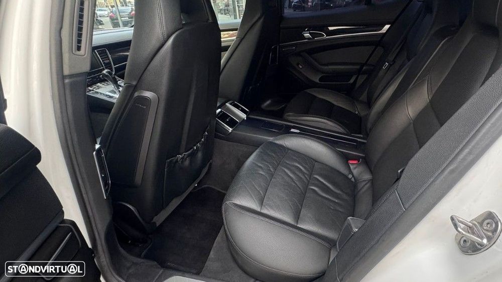 Porsche Panamera Standard - 8