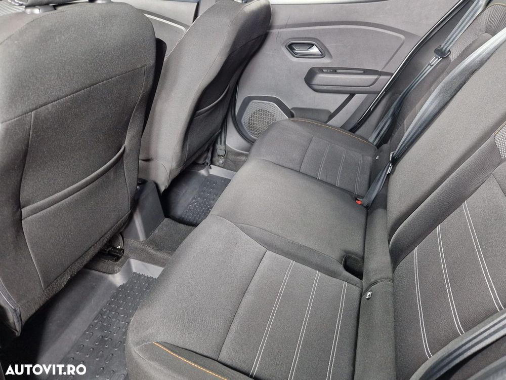 Dacia Sandero - 23
