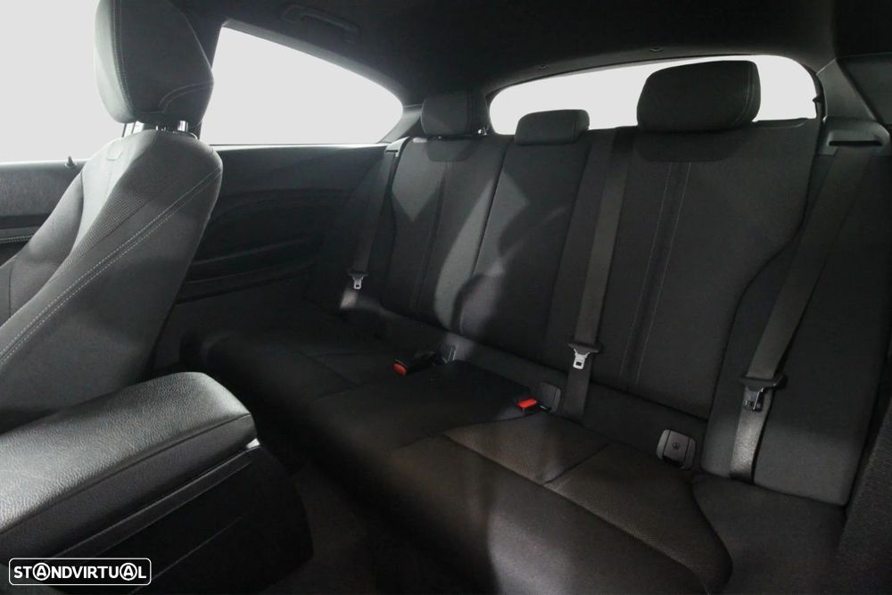 BMW 116 d Advantage Auto - 11