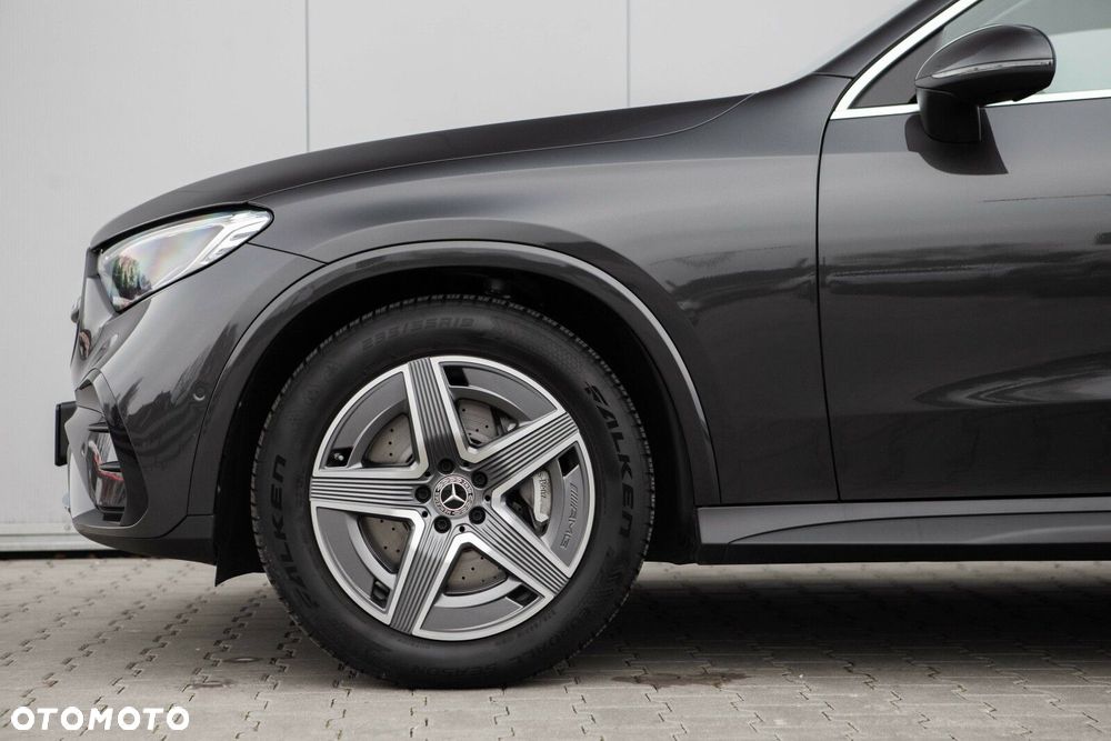 Mercedes-Benz GLC - 14