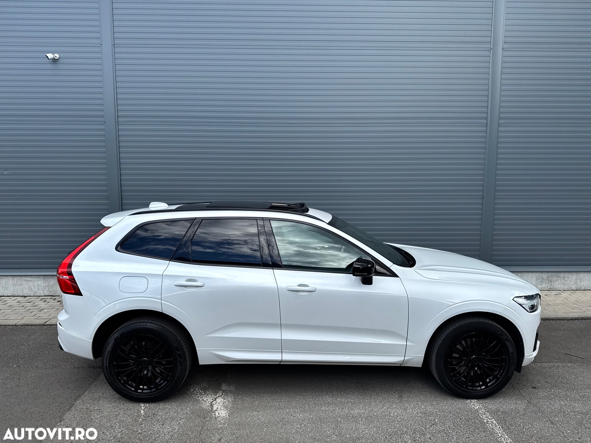 Volvo XC 60 B5 MHEV AWD R-Design - 7