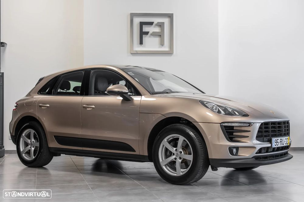Porsche Macan Standard - 2