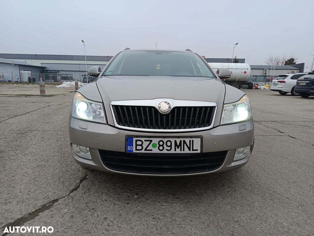 Skoda Octavia 1.4 TSI DSG Ambition - 6