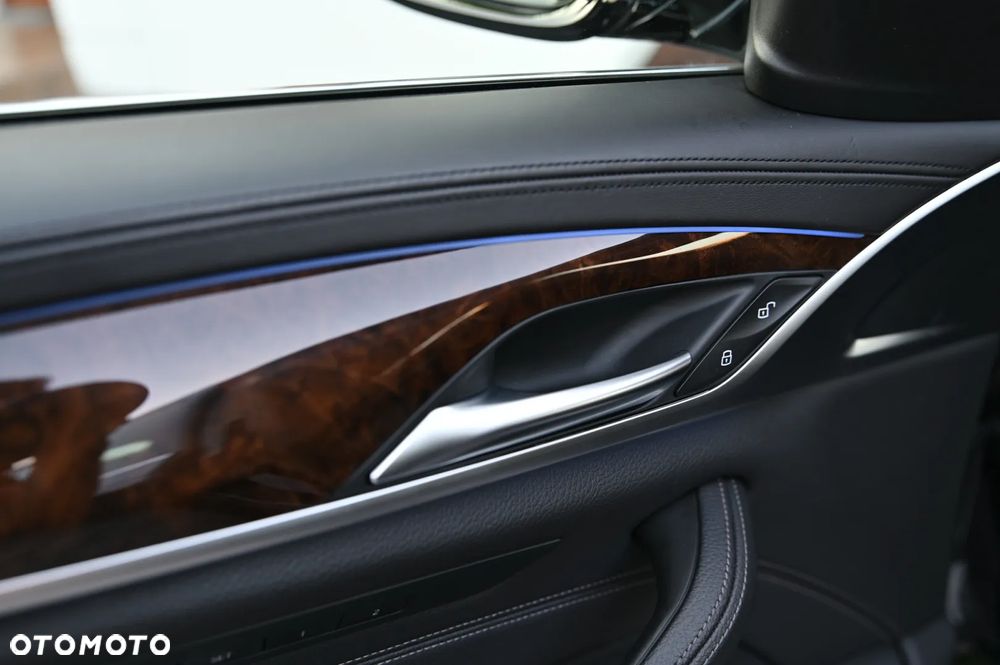 BMW Seria 5 - 25