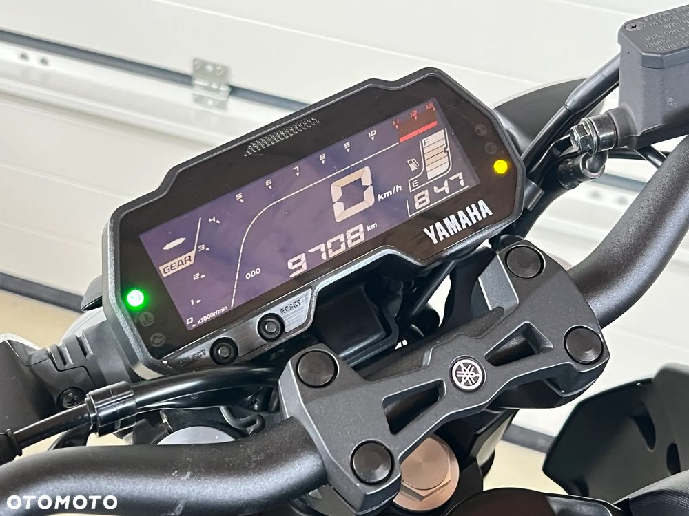 Yamaha MT - 19