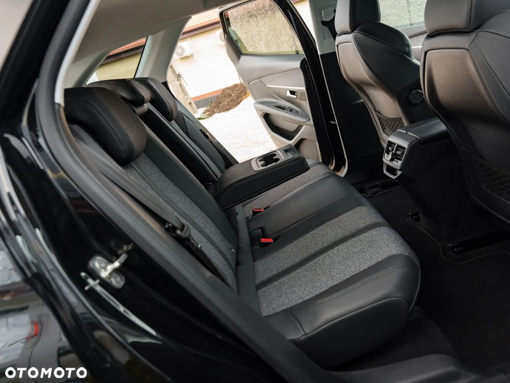 Peugeot 3008 1.5 BlueHDi Allure S&S - 14