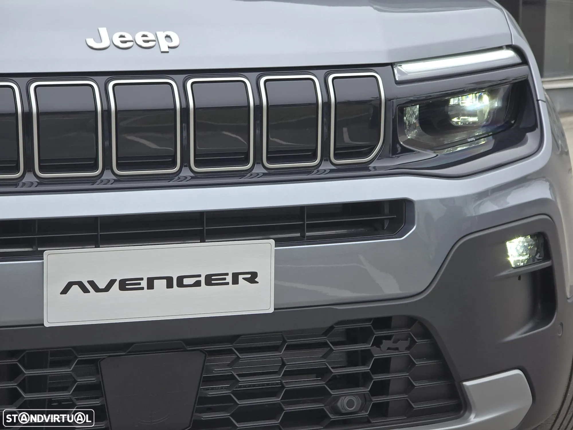 Jeep Avenger 1.2 GSE T3 Summit - 3