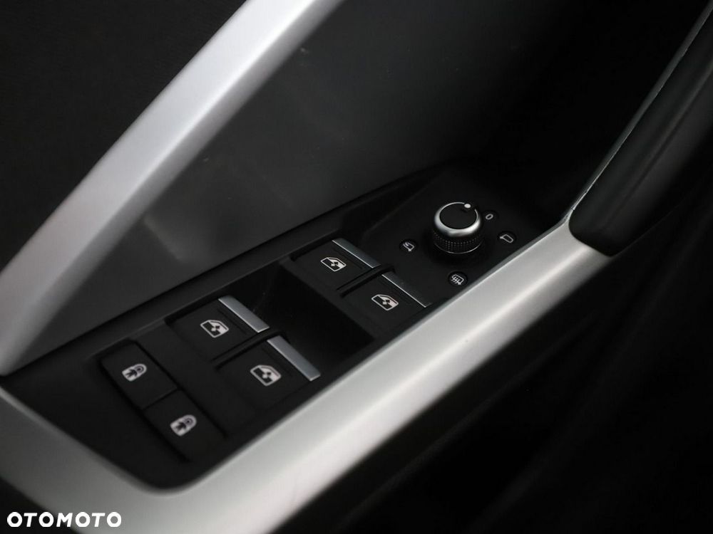 Audi Q3 40 TFSI Quattro S-Line S tronic - 32