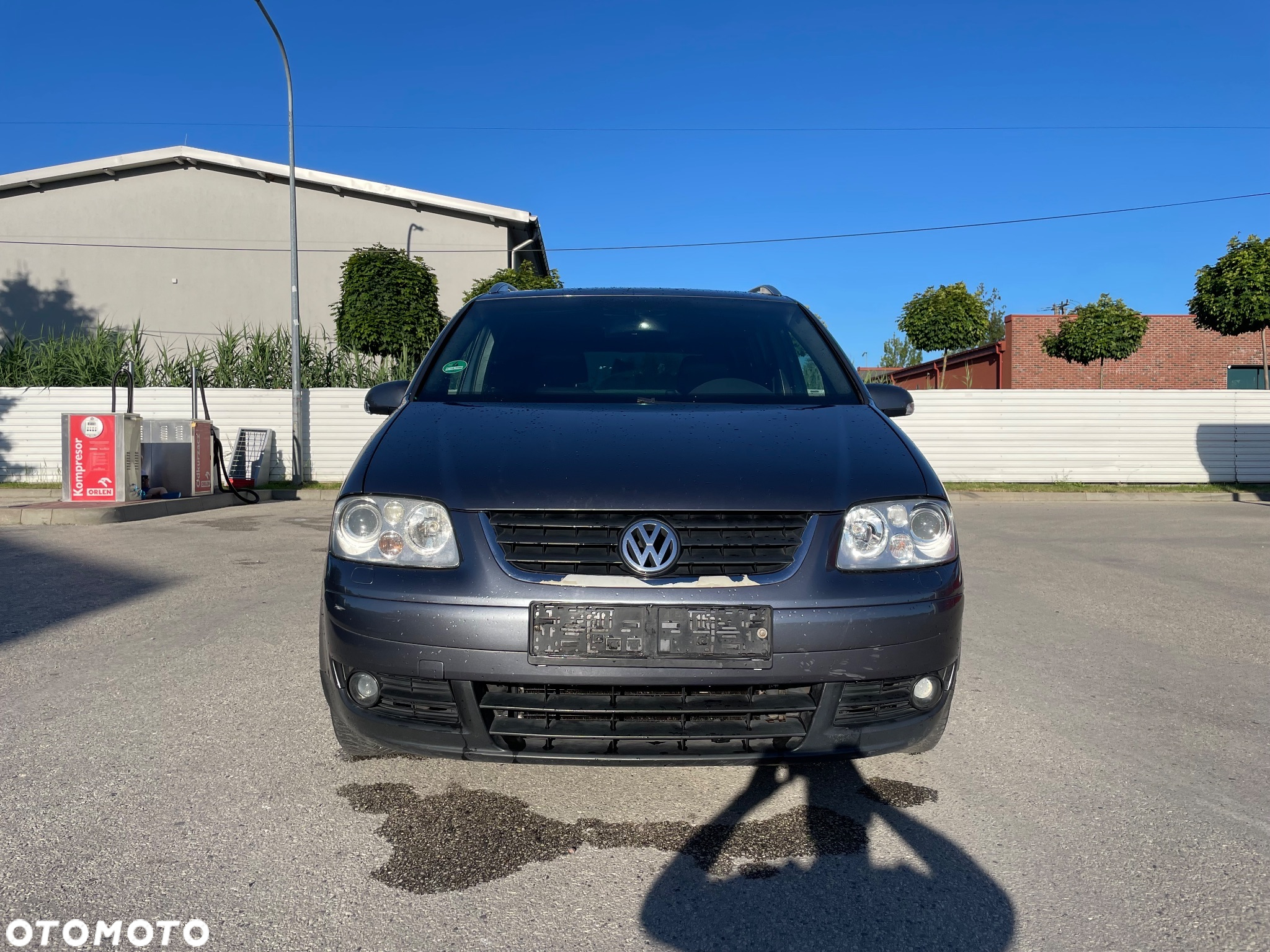 Volkswagen Touran 1.9 TDI DPF DSG Highline - 3