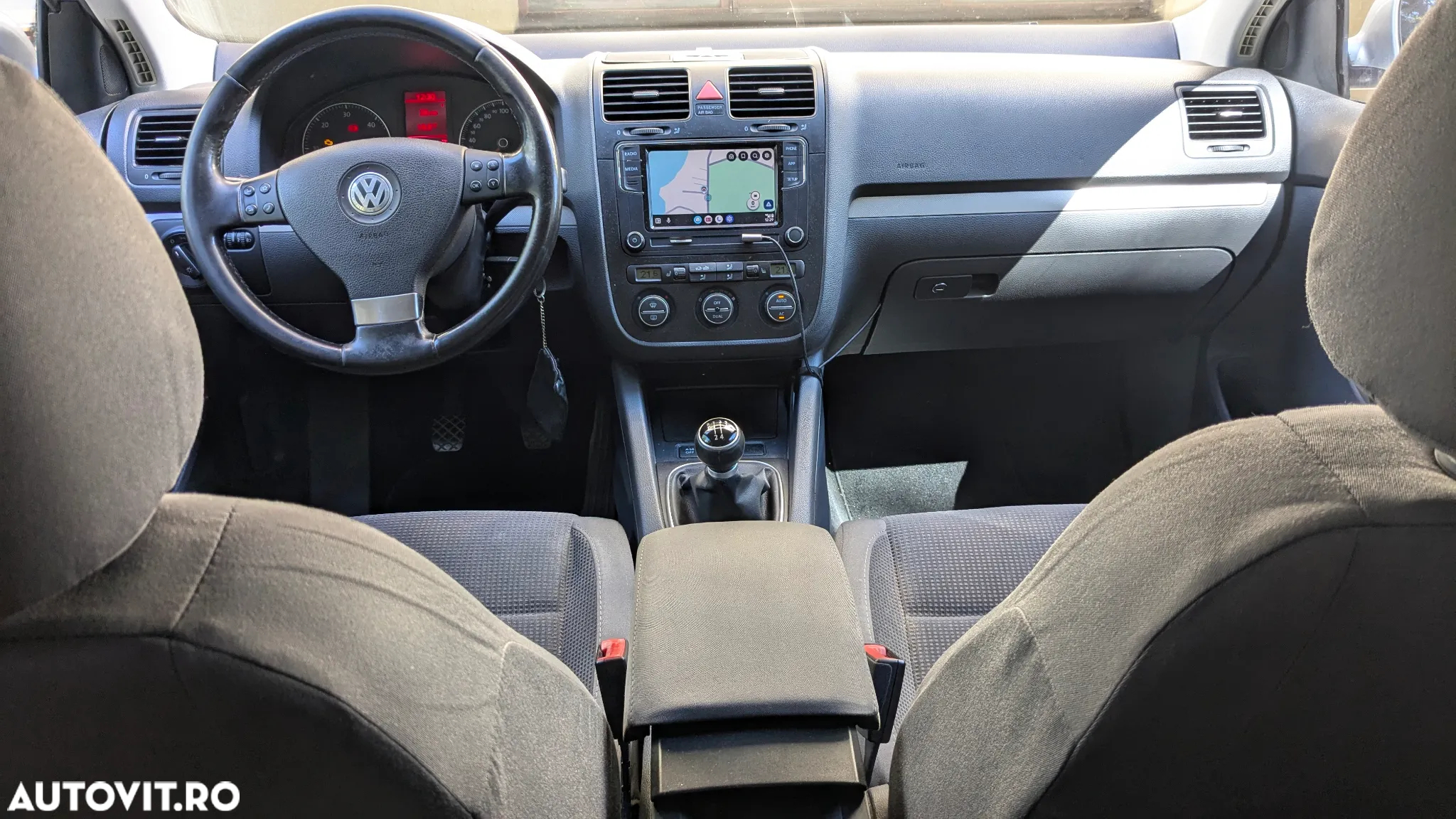 Volkswagen Jetta 1.9 TDI Comfortline - 5