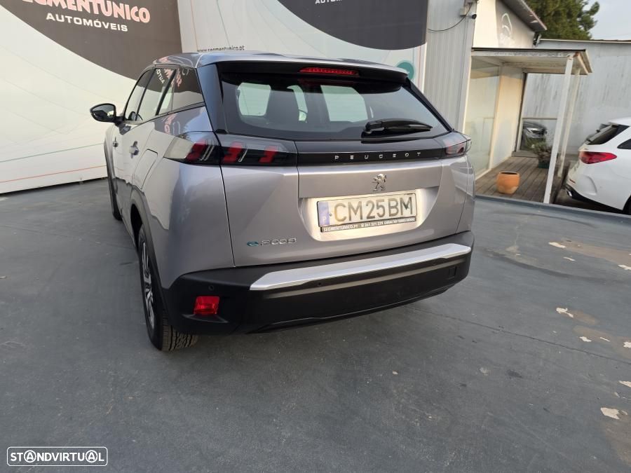 Peugeot e-2008 50 kWh Active Pack - 14