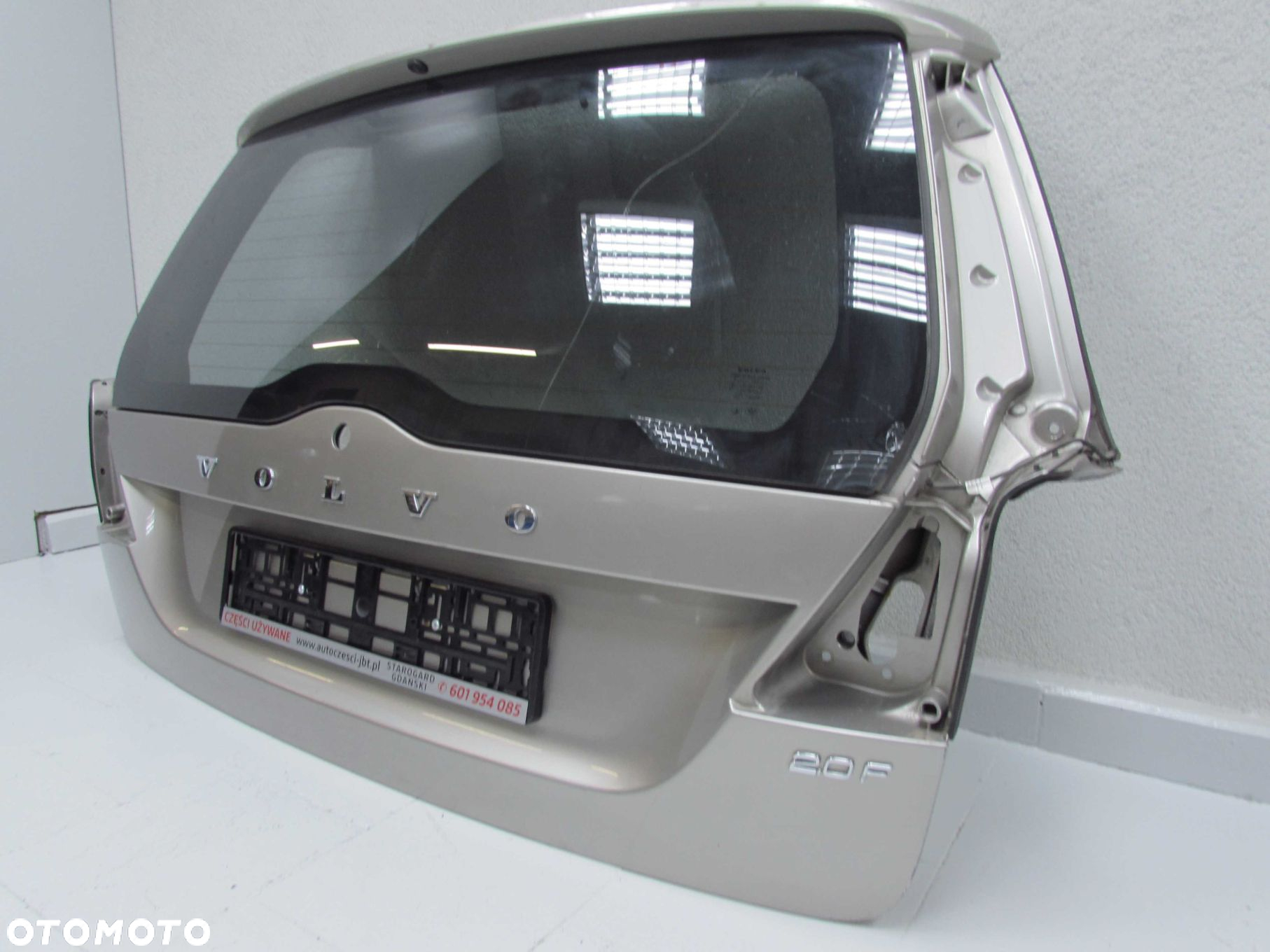 VOLVO V70 III XC70 06-14 KLAPA BAGAZNIKA TYL - 4