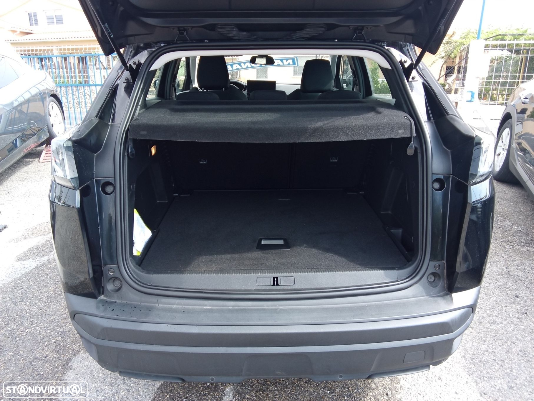 Peugeot 3008 1.5 BlueHDi Allure - 11