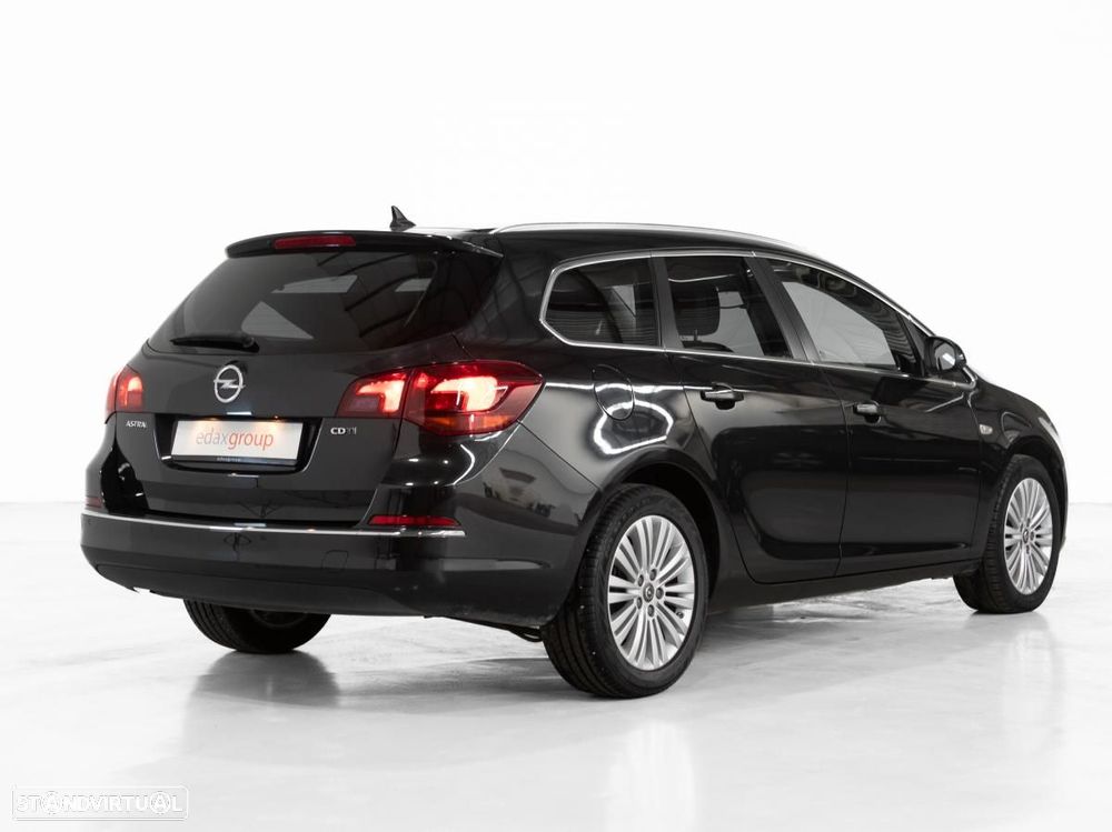 Opel Astra Sports Tourer - 3