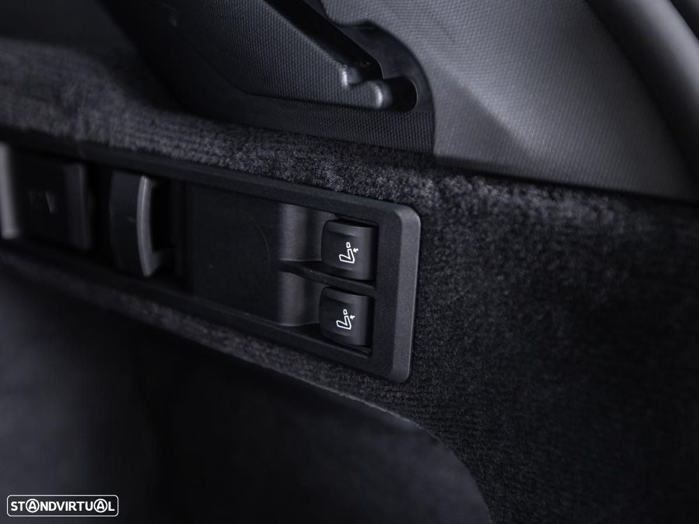 BMW 320 e Pack Desportivo M Auto - 17