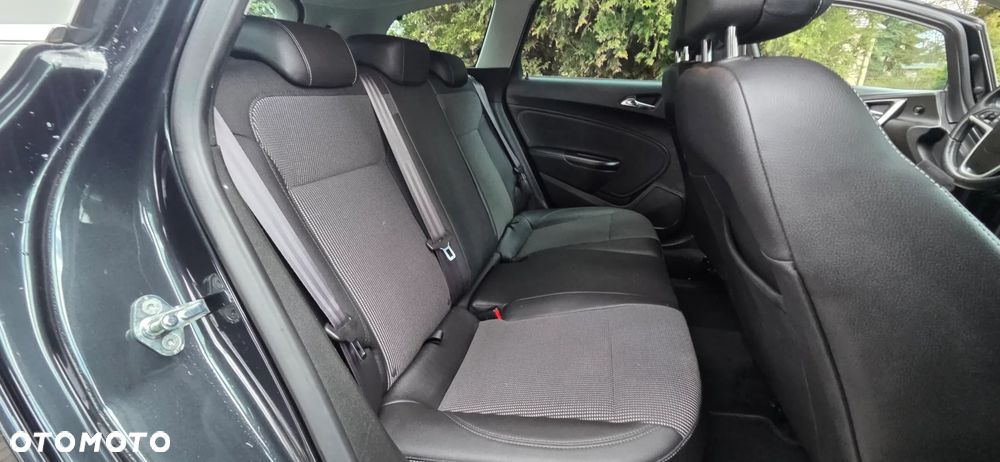Opel Astra 1.7 CDTI DPF Exklusiv - 33