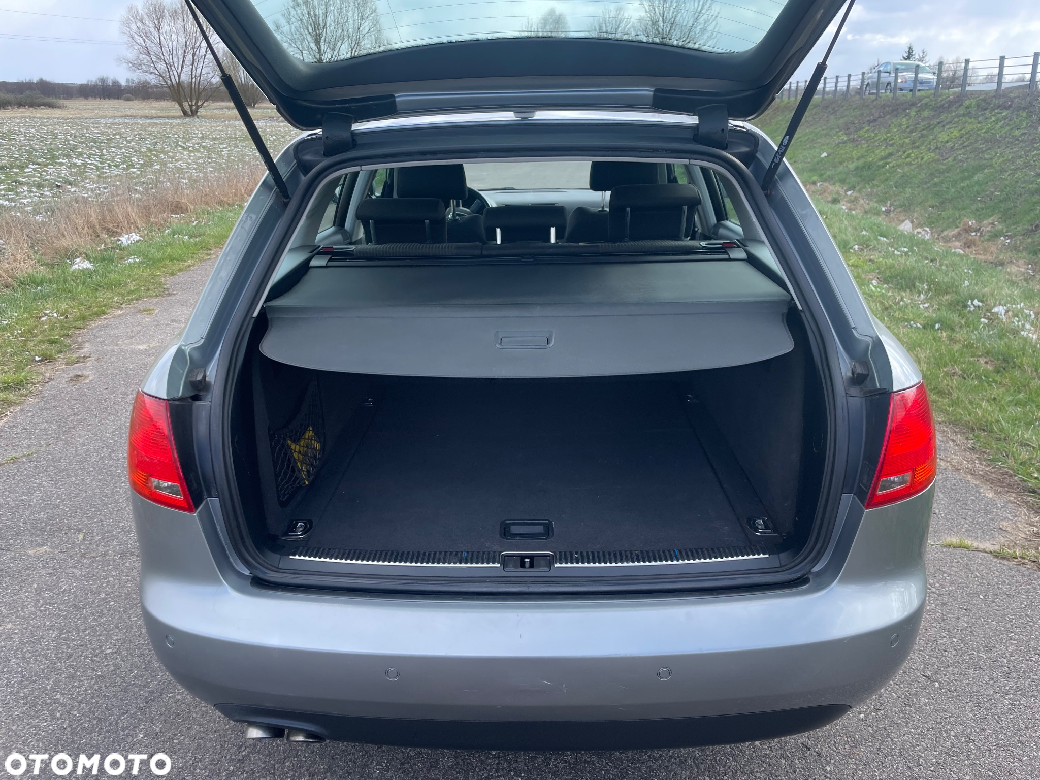Audi A4 Avant 2.0 TDI - 16