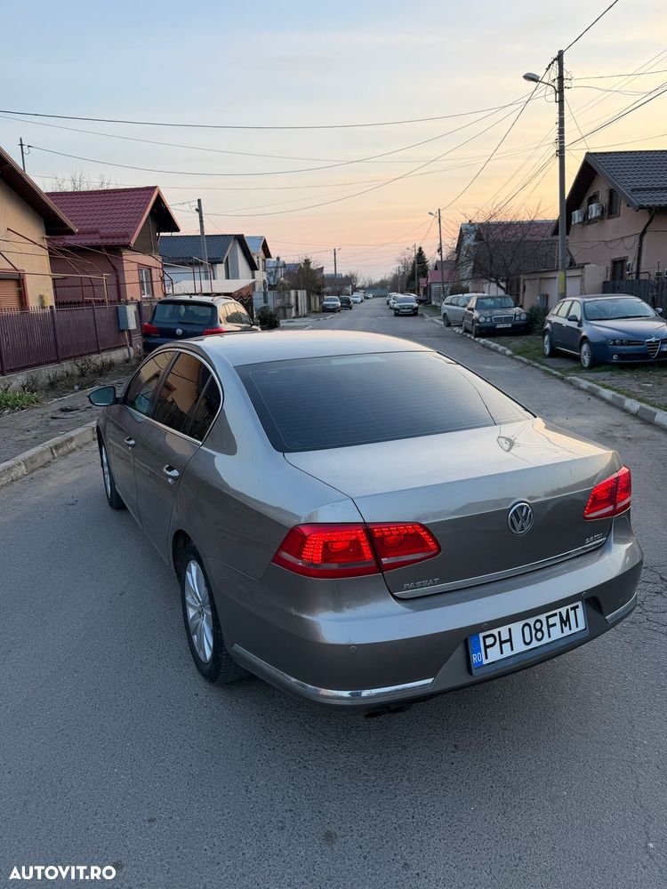 Volkswagen Passat 2.0 TDI Blue TDI Highline - 4