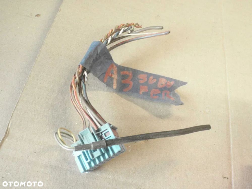 kostka z SUBWOOFER głośnik audi A3 8P303 - 5
