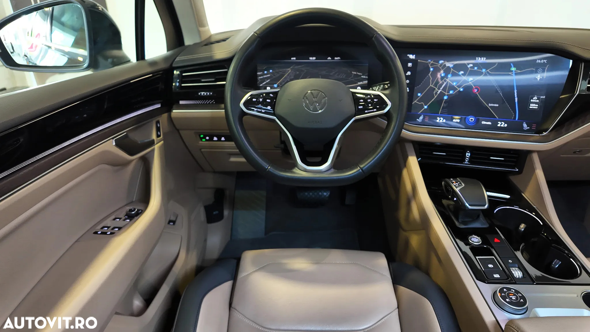 Volkswagen Touareg V6 TDI 4MOTION Elegance - 18